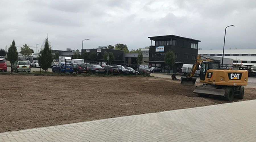 grondverzet - voorbereidend grondwerk voor aanleg parkeerplaats in Boxmeer