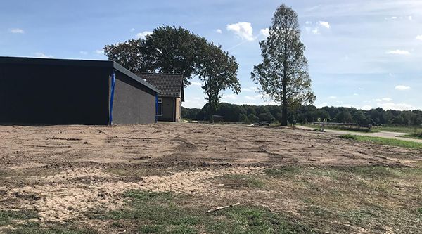 egaliseren tuin overloon grondverzet